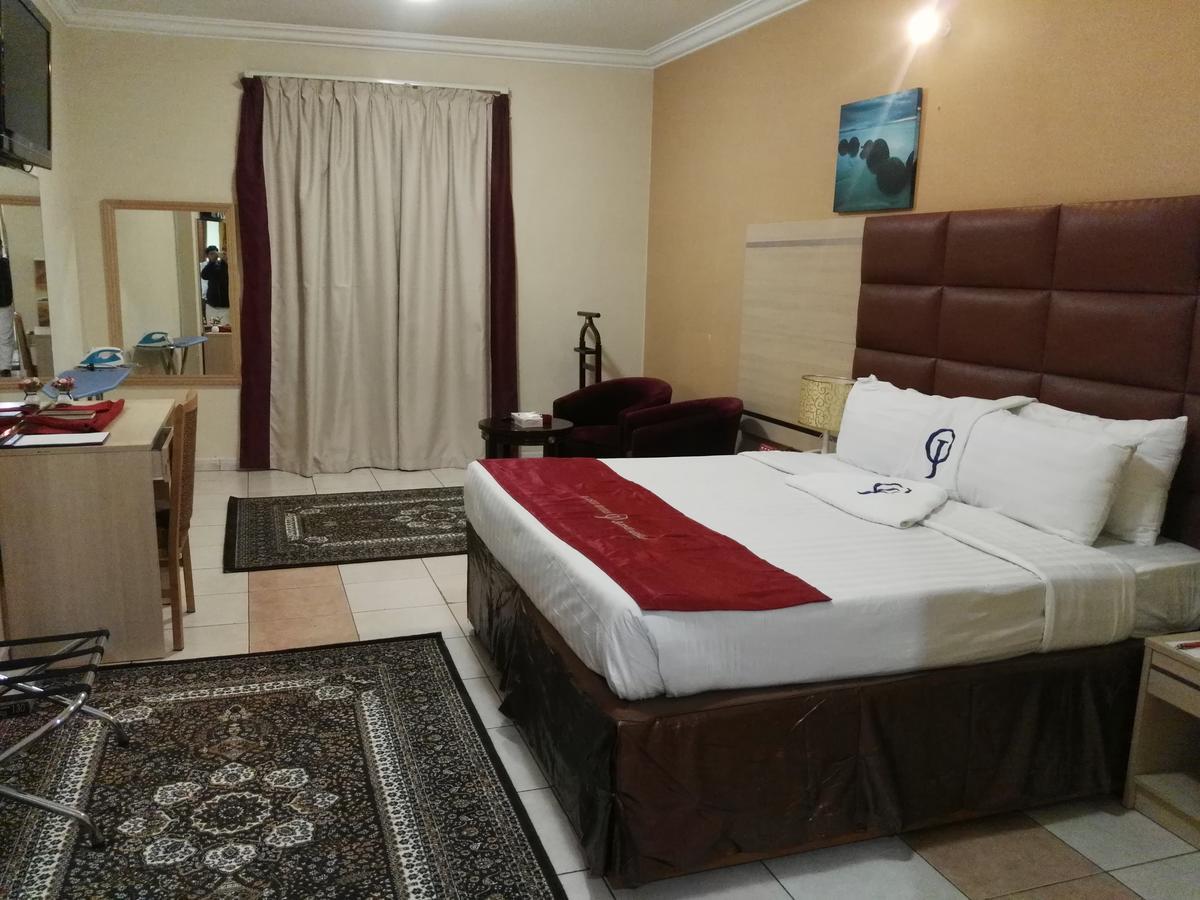 Cristalaat Al Aseel Hotel Мека Екстериор снимка