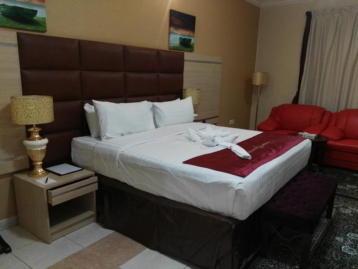 Cristalaat Al Aseel Hotel Мека Екстериор снимка